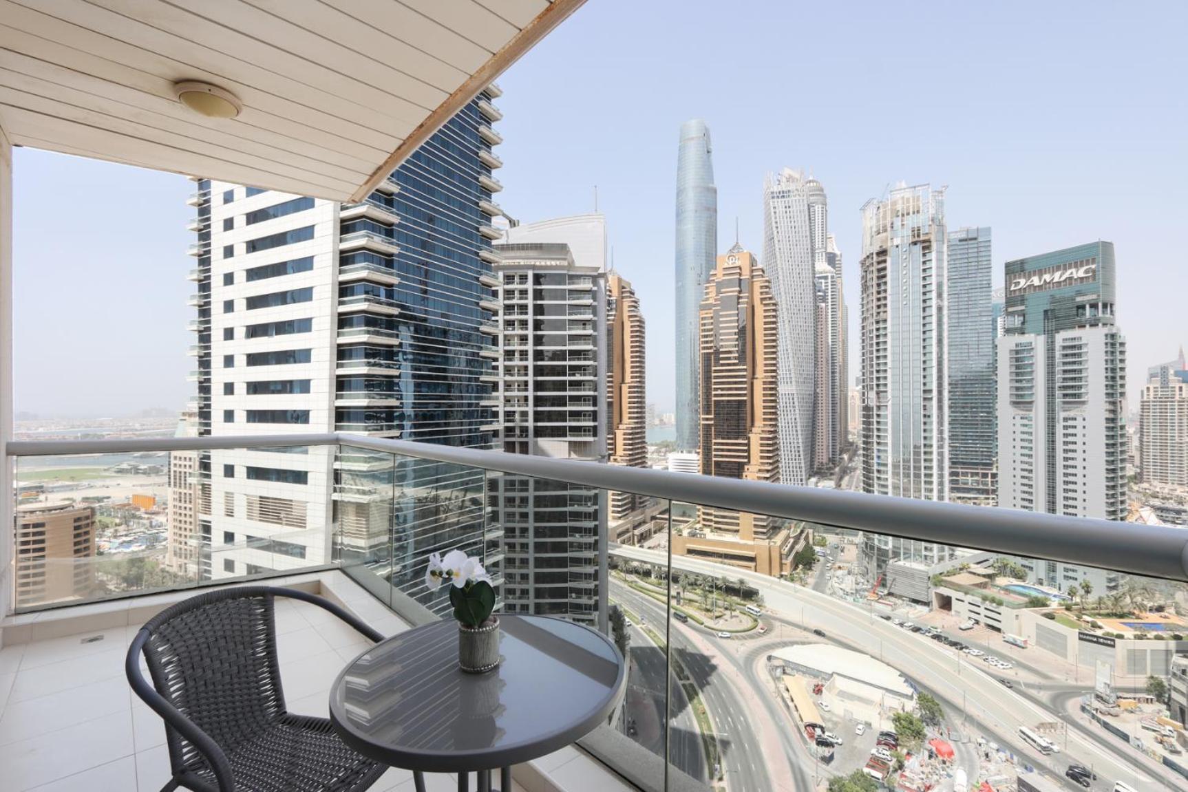 Livbnb- 1bw Marina View, Pool, Walk To Attractions Dubai